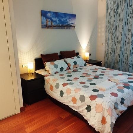 Ferienwohnung Amazing Sunset Views In The Mediterranean Apart/ Sant Adria de Besos Exterior foto
